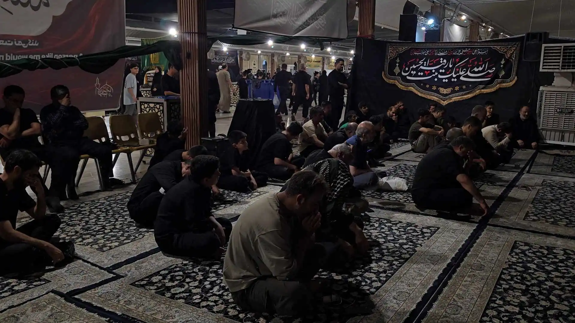 برگزاری مراسم مذهبی و معنوی، تصویر ۳ از ۵