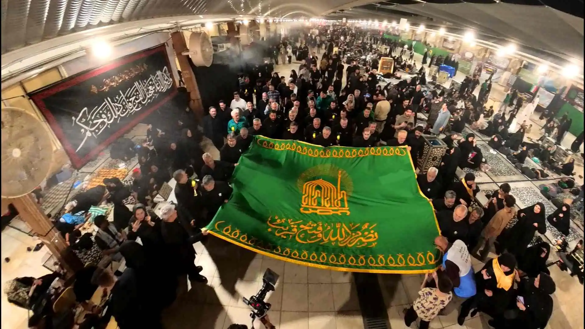 تقدیر و تشکر، تصویر ۳ از ۵